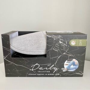 Men's Slippers - Gray